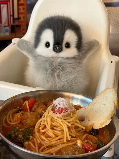 🐧🐧Pippin - Lifelike Penguin Plush Toy - Your Adorable Arctic Companion